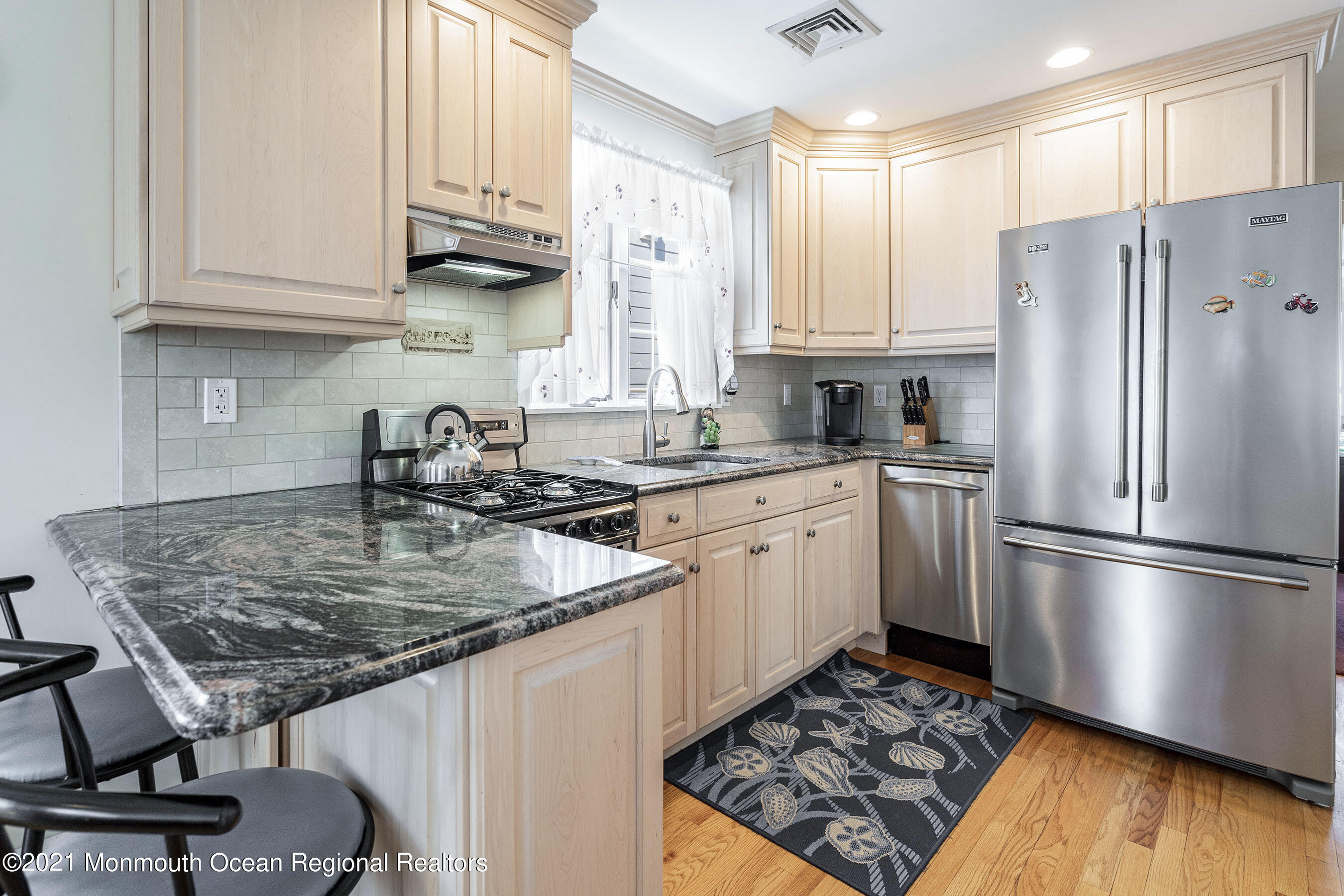 17 Sims Avenue Manasquan, NJ 08736 - Photo 11 of 32 Kitchen1f