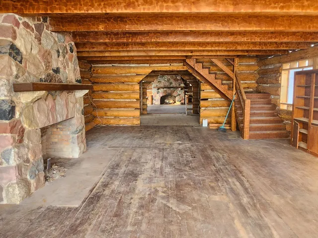 $585,000 | 1 Knapp Island, Birchwood, WI 54817