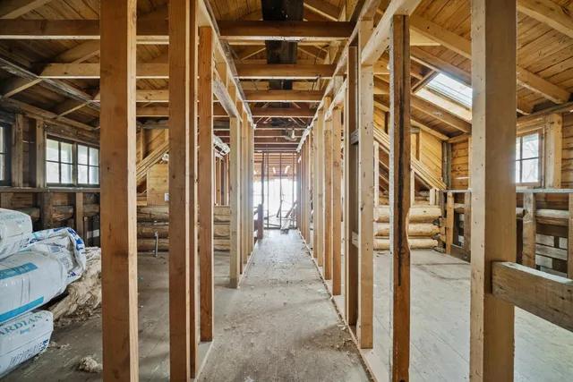 $585,000 | 1 Knapp Island, Birchwood, WI 54817