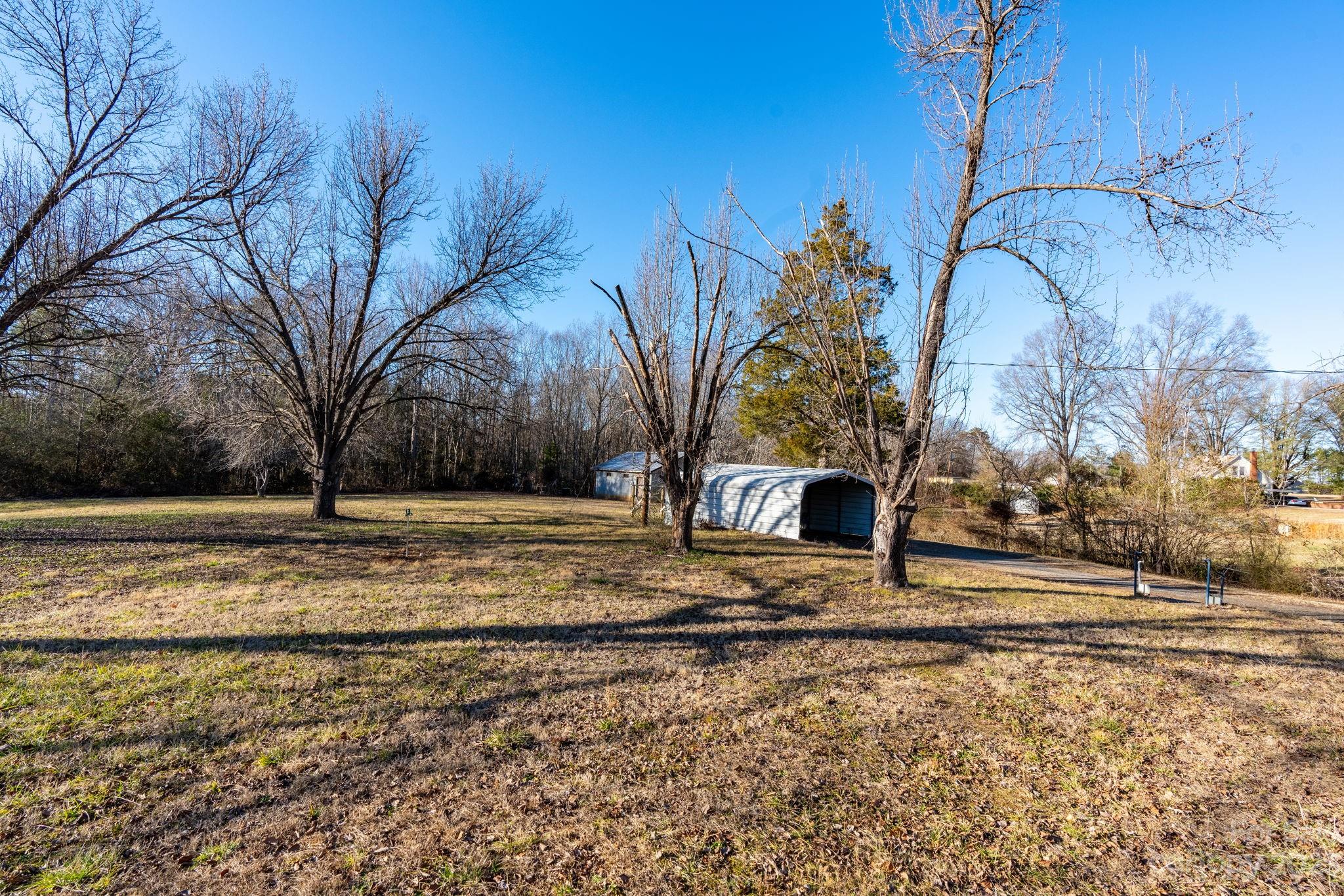 215 Cape Hickory Road Hickory, NC 28601 - Photo 31 of 34 a view of yard with wooden fence