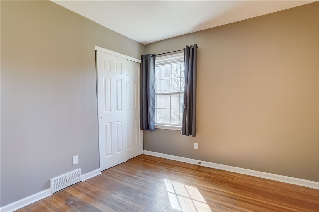 232 Ayrault Road Perinton, NY 14450 - Photo 24 of 36 Bedroom #3