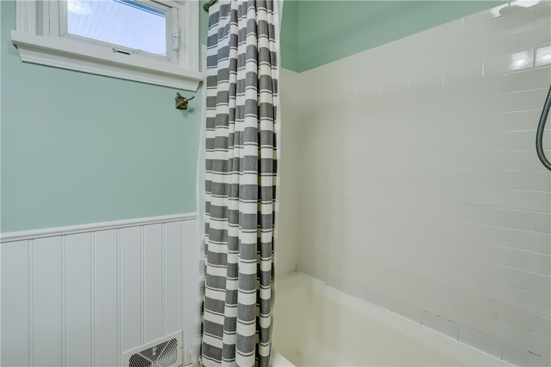 232 Ayrault Road Perinton, NY 14450 - Photo 27 of 36