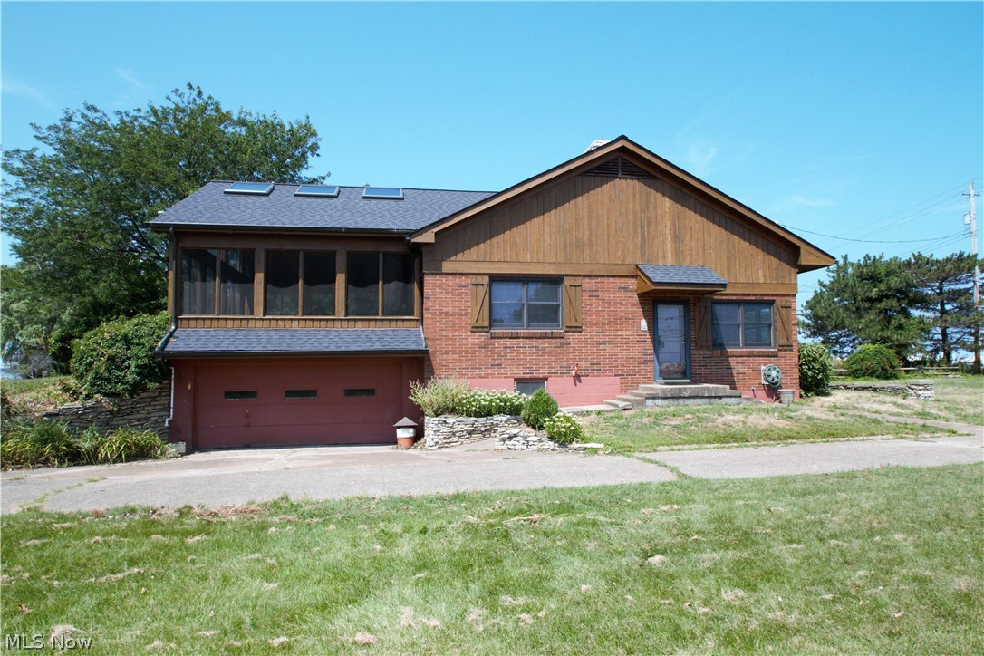 523 Cedar Point Road Sandusky, OH 44870 - Photo 3 of 20