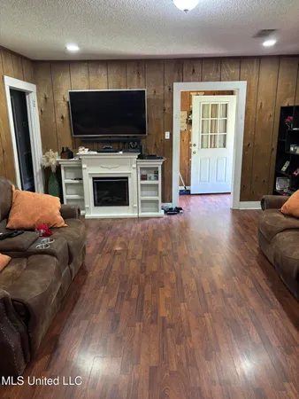$175,000 | 814 West Claiborne Avenue, Greenwood, MS 38930
