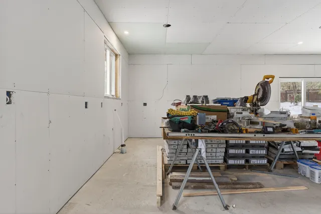 $429,900 | 140 Clifford Road, Phippsburg, ME 04562