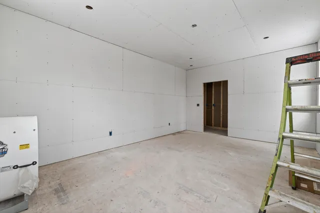 $429,900 | 140 Clifford Road, Phippsburg, ME 04562