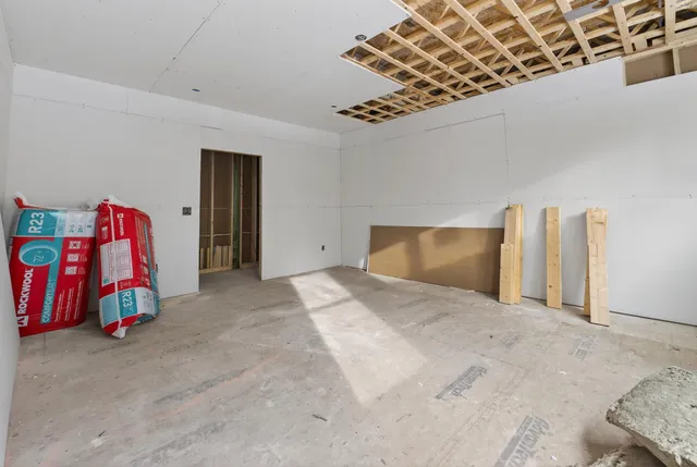 $429,900 | 140 Clifford Road, Phippsburg, ME 04562