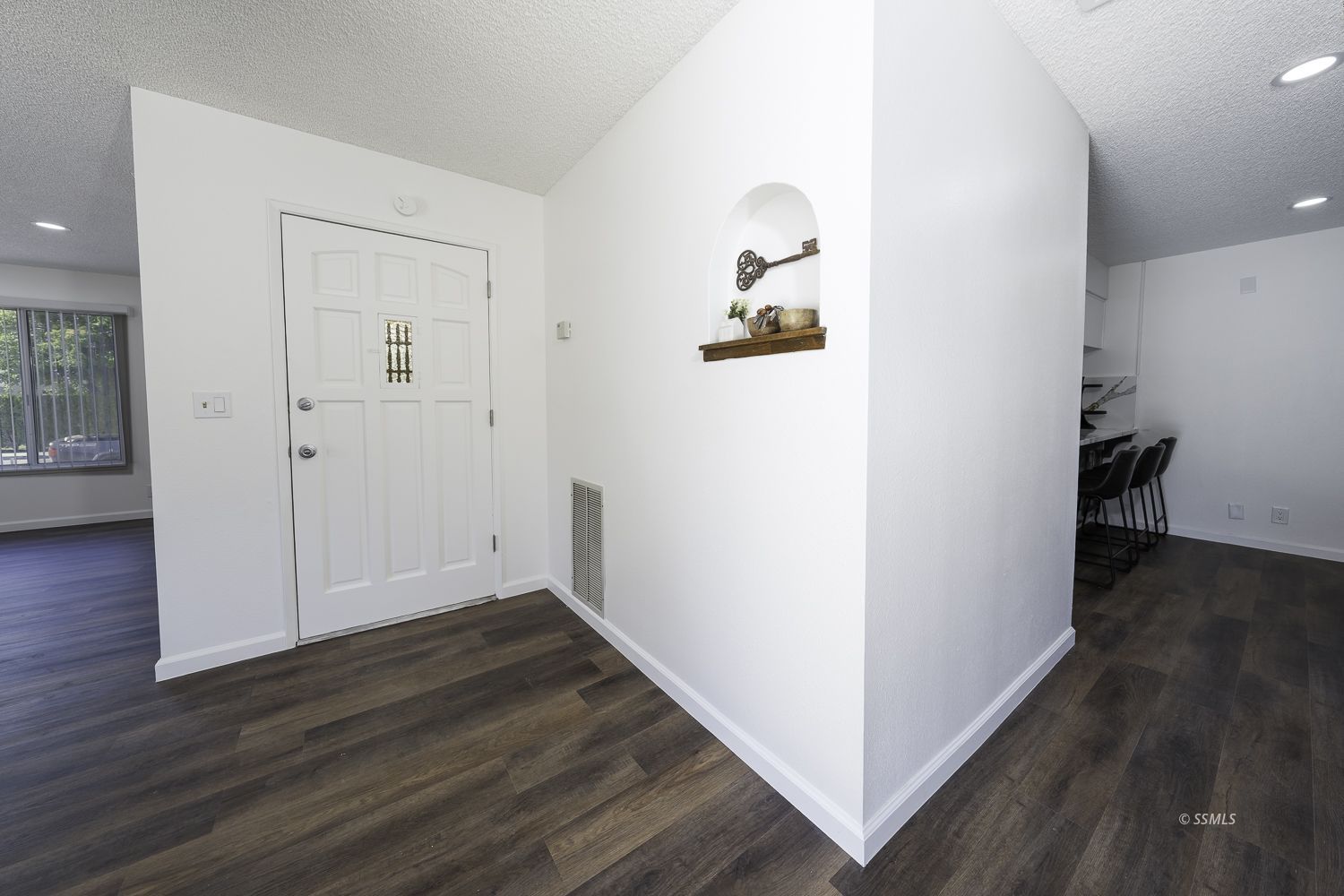 537 West Joyner Avenue Ridgecrest, CA 93555 - Photo 2 of 39