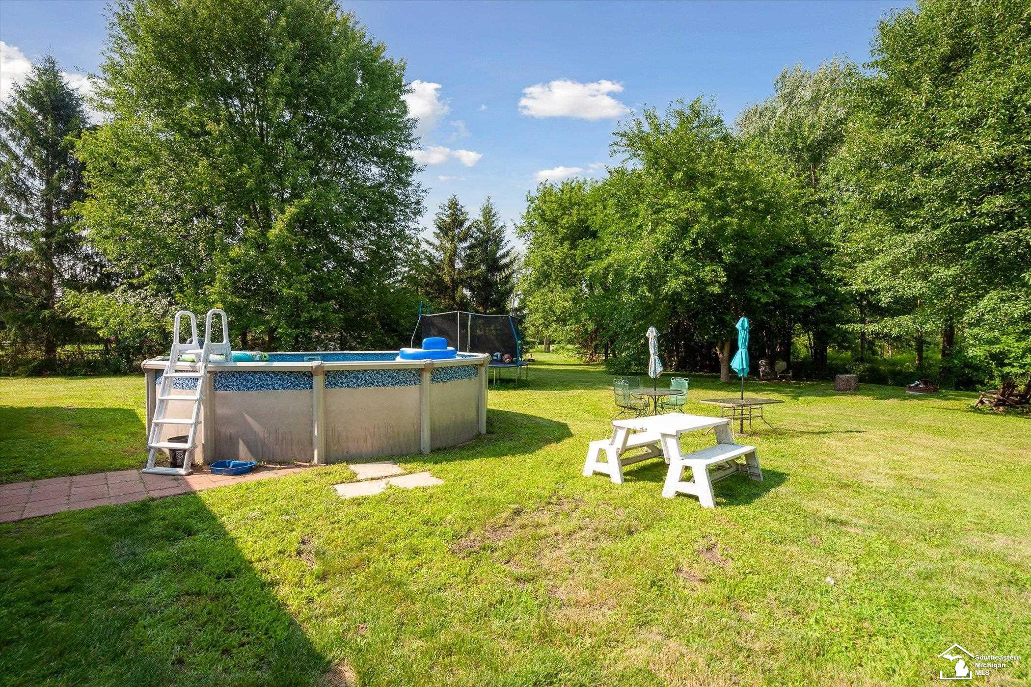 2293 East Hurd Road Monroe, MI 48162 - Photo 47 of 63 50115826-46.JPG