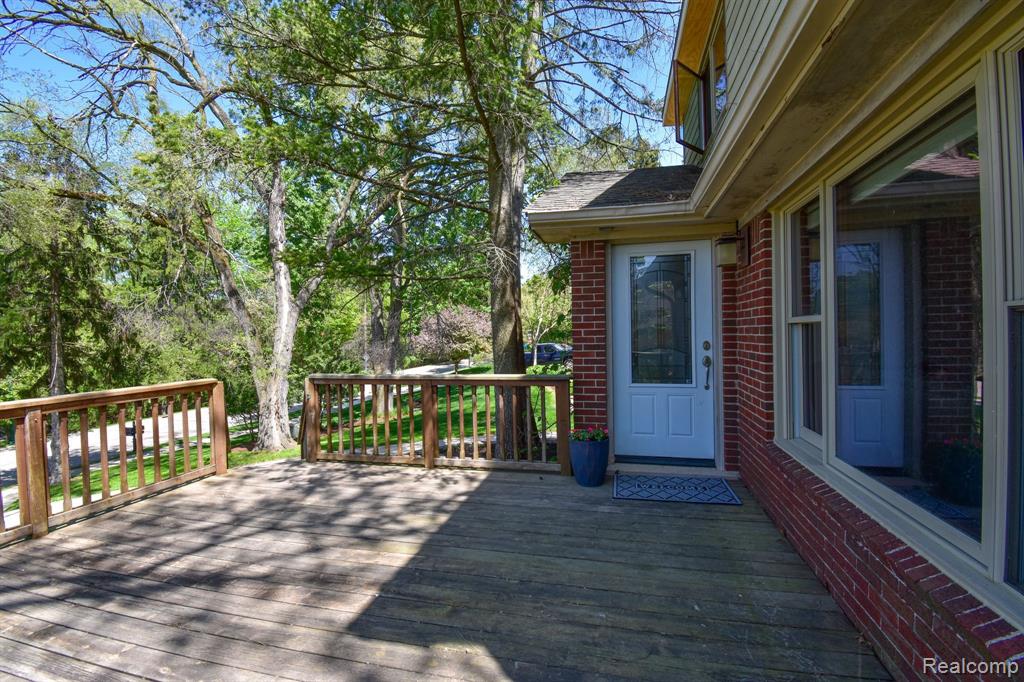 564 Bloomer Ridge Drive Rochester, MI 48307 - Photo 7 of 66