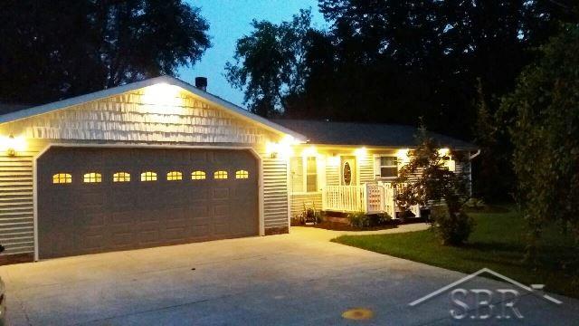 12231 Dice Road Freeland, MI 48623 - Photo 2 of 24