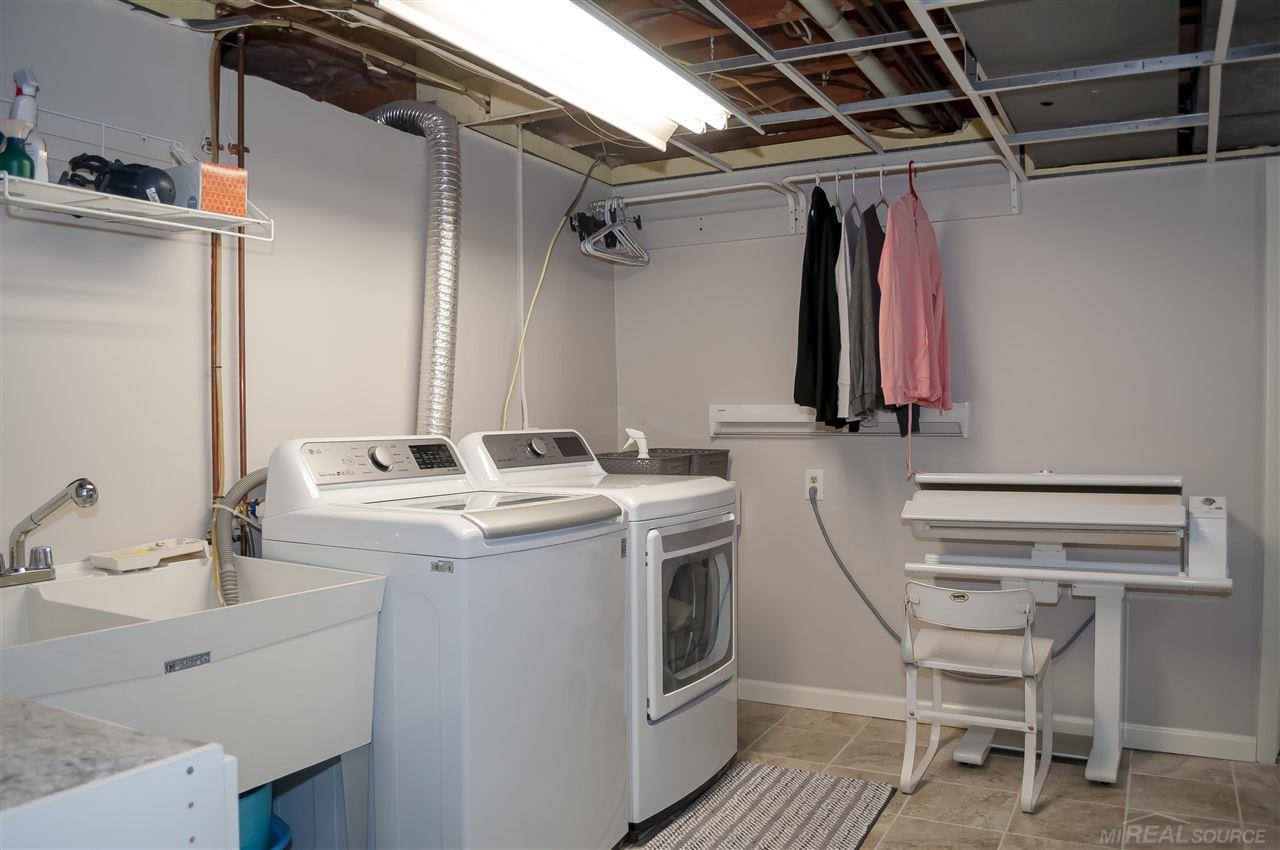 692 Canterbury Road Grosse Pointe, MI 48236 - Photo 54 of 65 50071726-53.JPG
