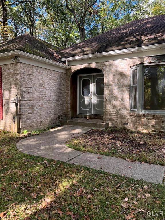 6223 Hilltop Road Orefield, PA 18069 - Photo 3 of 13 Gallery Image 3