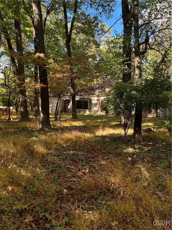 6223 Hilltop Road Orefield, PA 18069 - Photo 5 of 13 Gallery Image 5