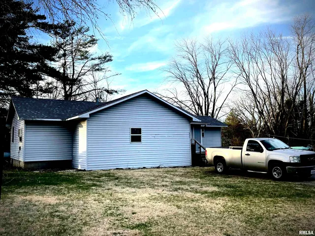 $94,900 | 225 Arrowhead Drive, Goreville, IL 62939