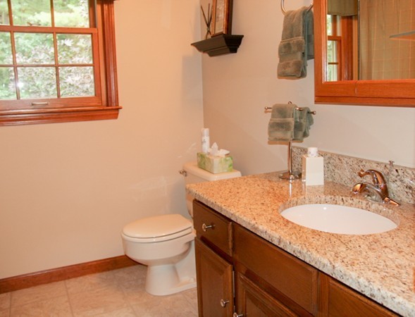 10 Hart Road Chelmsford, MA 01824 - Photo 11 of 20 Gallery Image 11