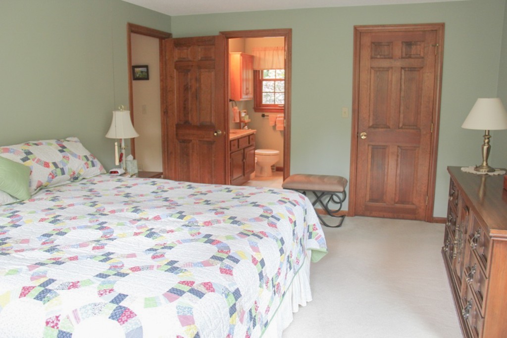 10 Hart Road Chelmsford, MA 01824 - Photo 14 of 20 Gallery Image 14