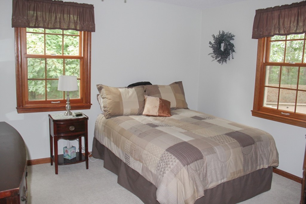 10 Hart Road Chelmsford, MA 01824 - Photo 10 of 20 Gallery Image 10