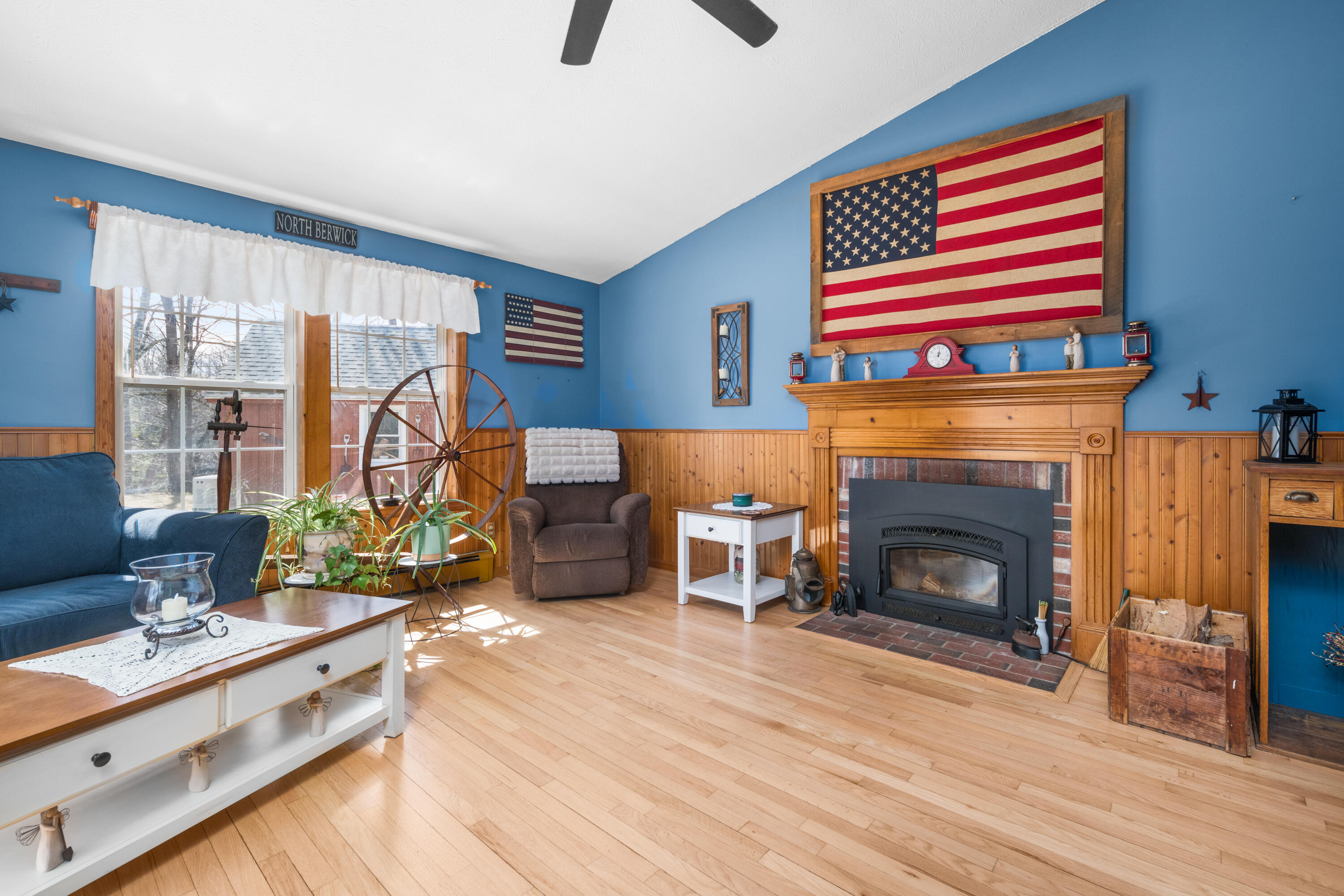 30 Great Works Estates Road North Berwick, ME 03906 - Photo 12 of 32 Living Room-4