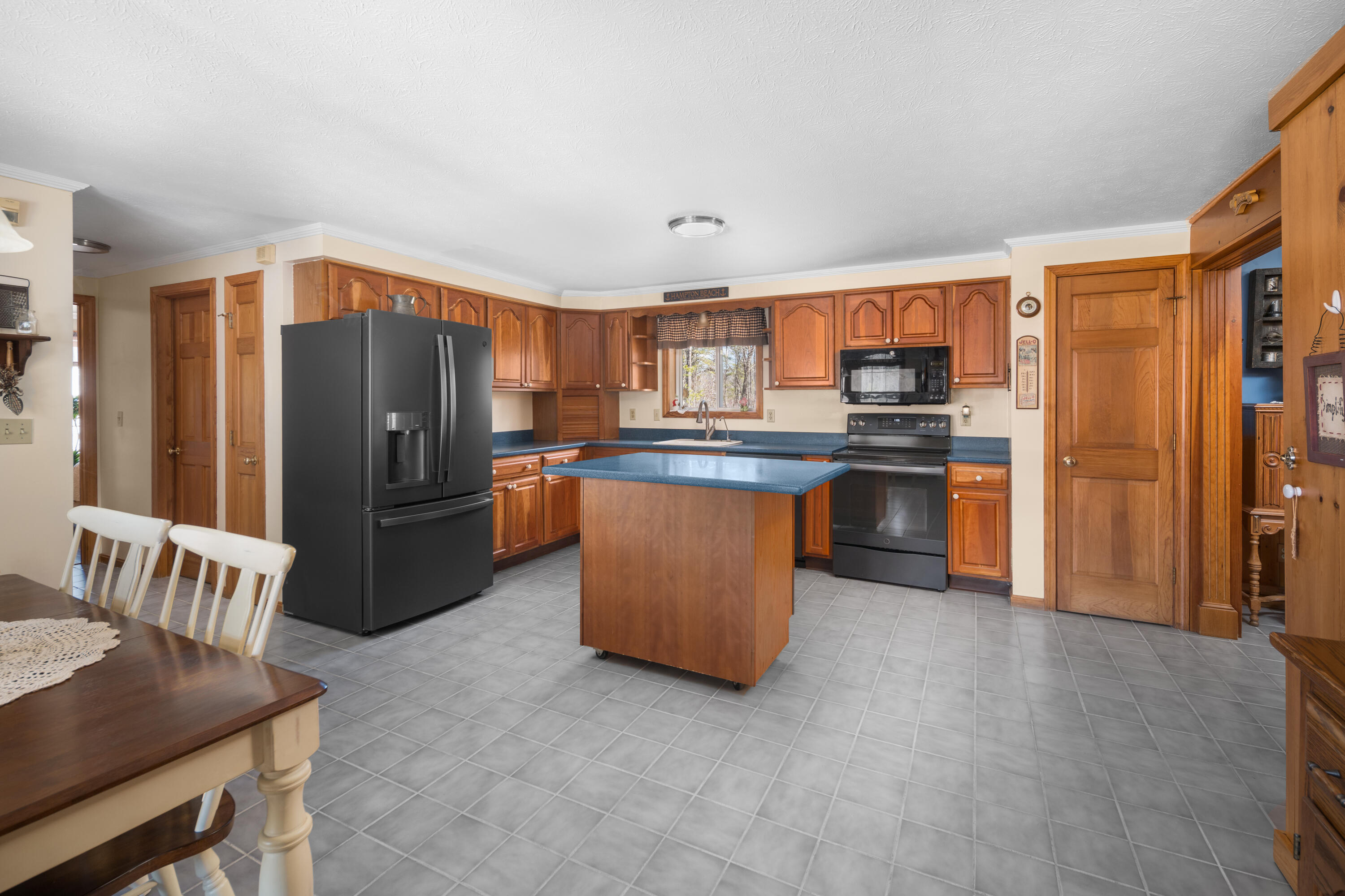 30 Great Works Estates Road North Berwick, ME 03906 - Photo 6 of 32 Kitchen-3