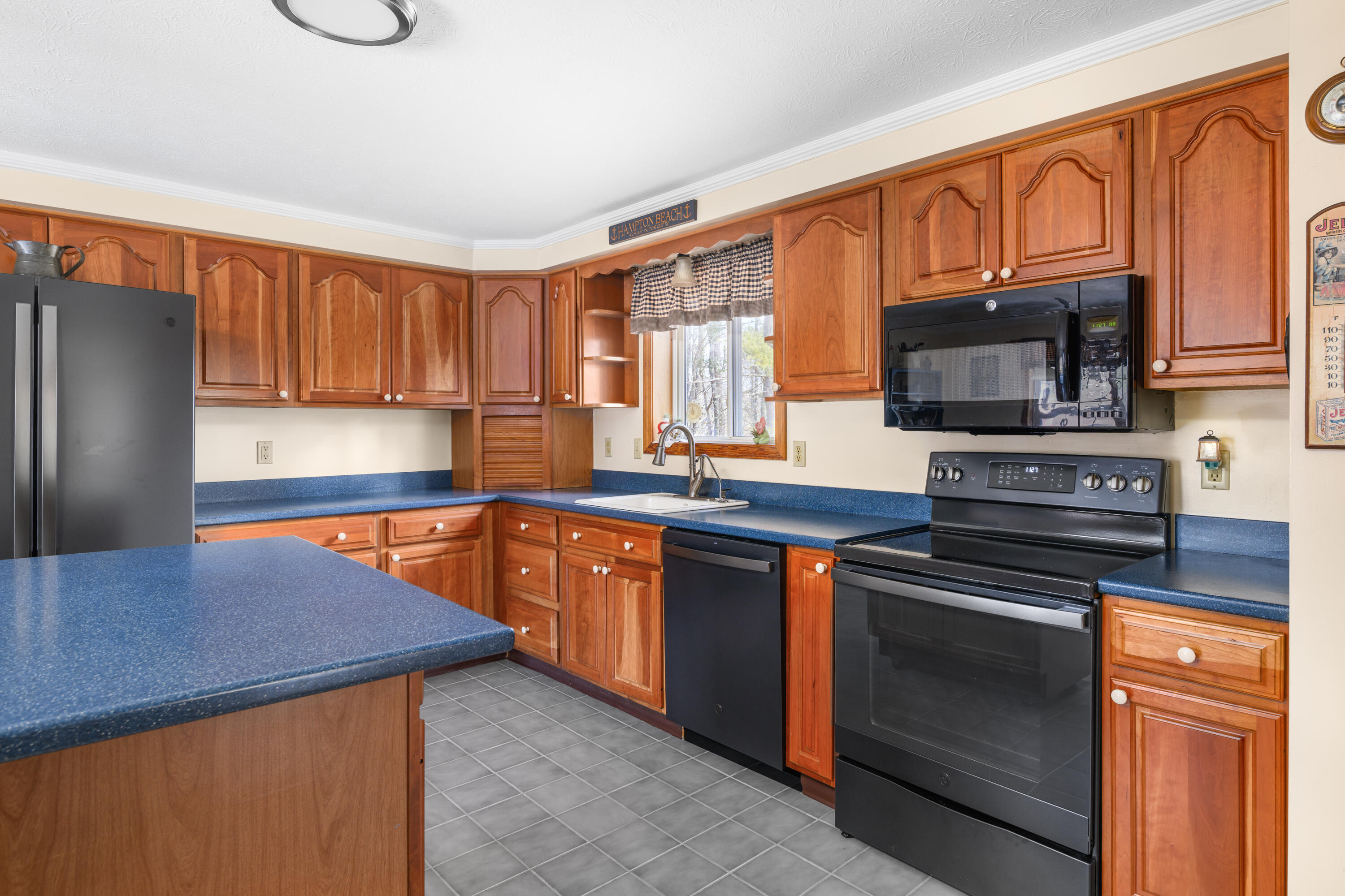 30 Great Works Estates Road North Berwick, ME 03906 - Photo 8 of 32 Kitchen-2