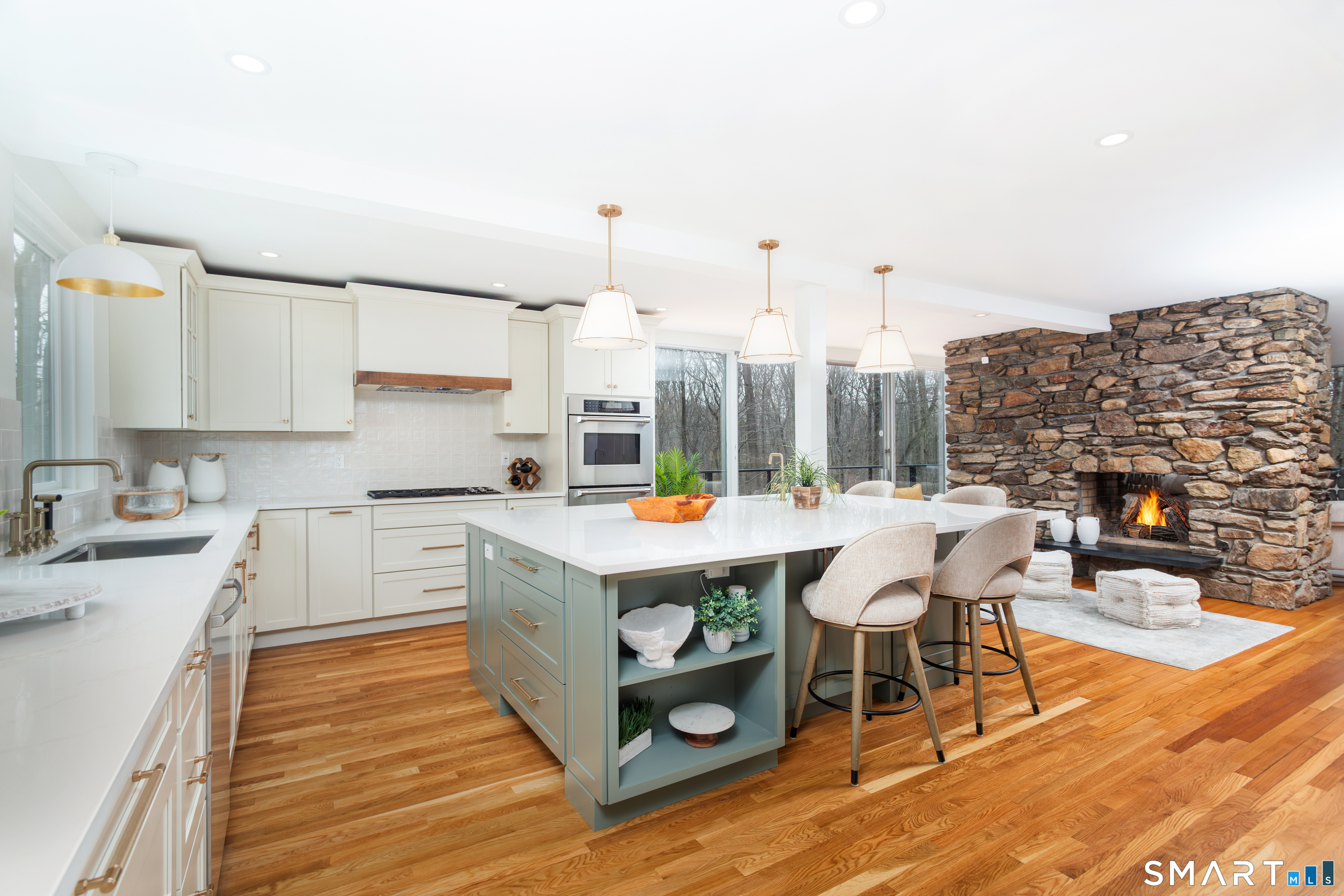 27 Hackberry Hill Road Weston, CT 06883 - Photo 12 of 39