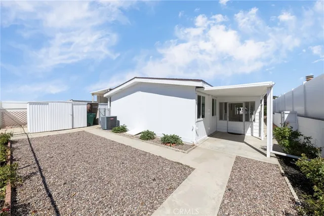 $279,999 | 40975 Laredo Trail, Cherry Valley, CA 92223