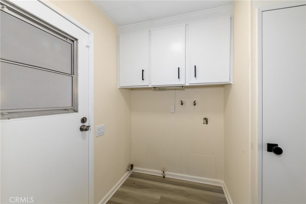 40975 Laredo Trail Cherry Valley, CA 92223 - Photo 22 of 34 a view of bathroom with marble floor