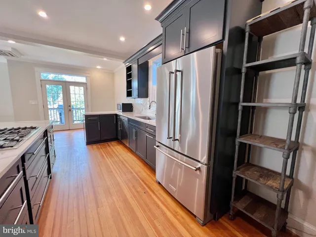 a view of sitting area on roof deck