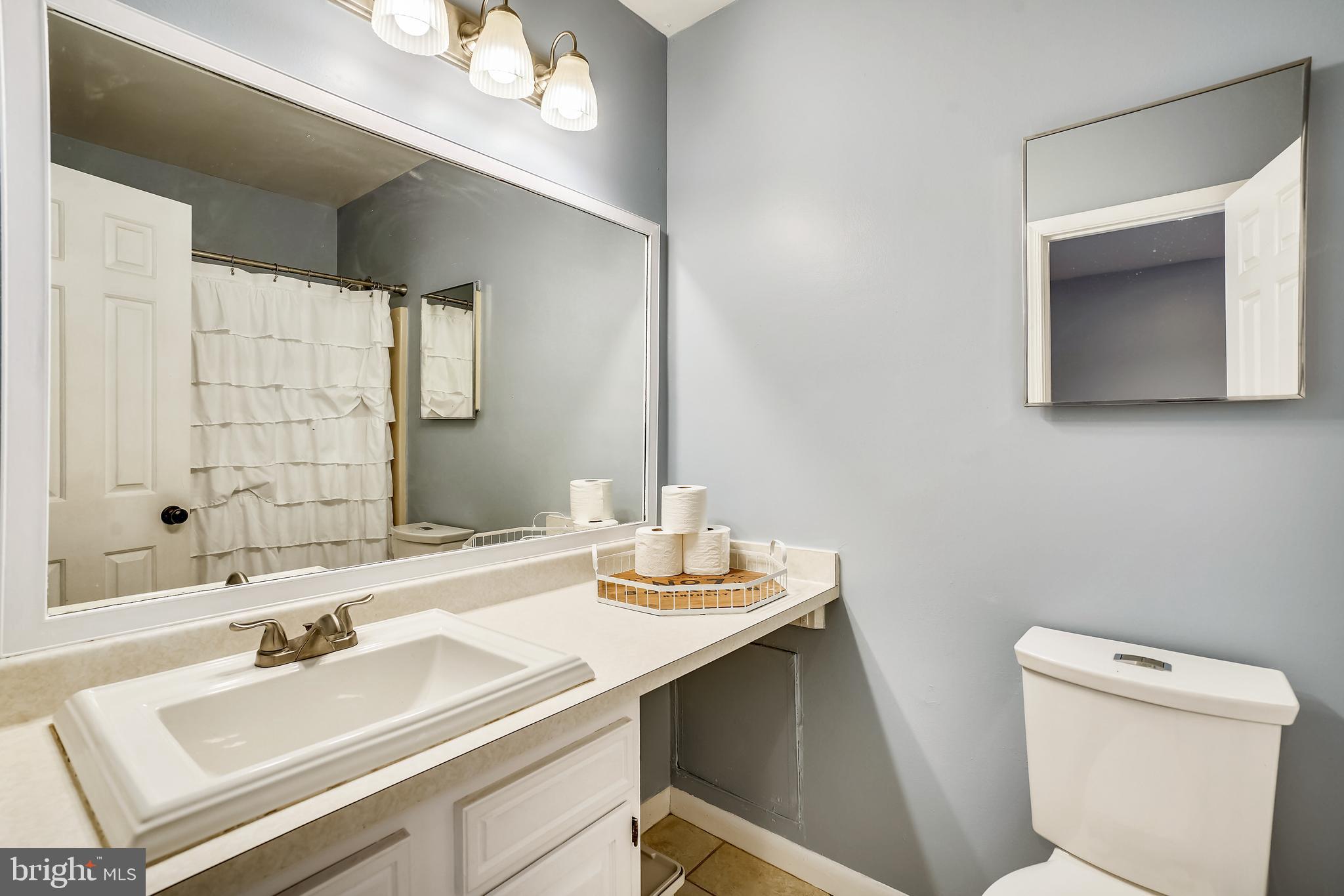 402 Colonial Ridge Lane Arnold, MD 21012 - Photo 24 of 34 Gallery Image 24