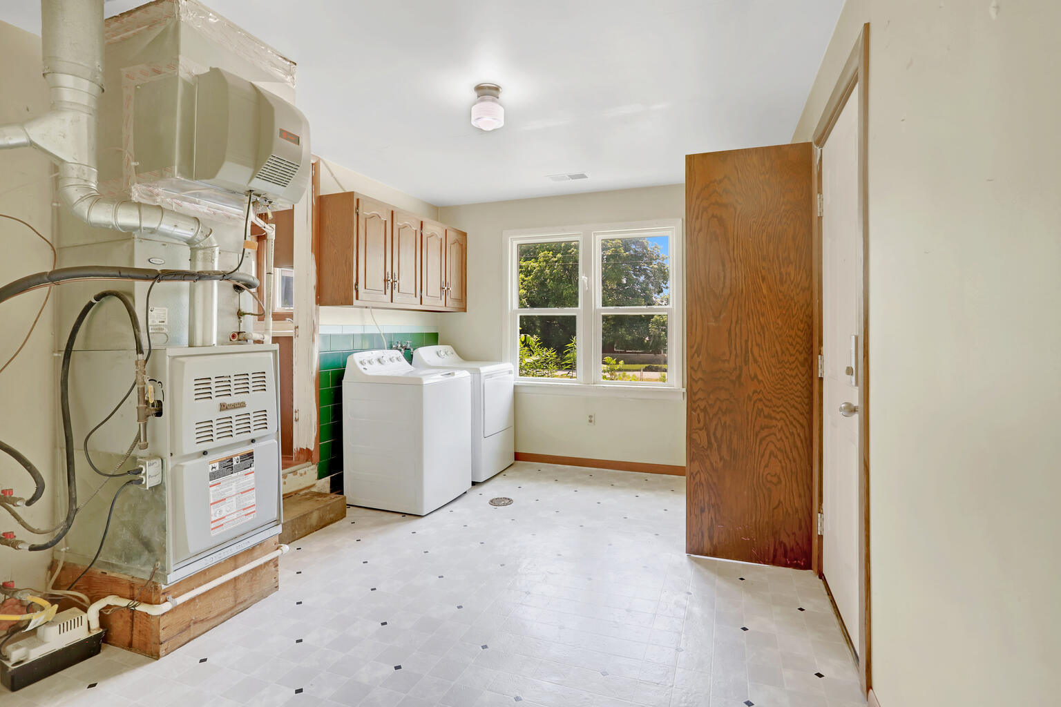 1220 West Semor Drive Decatur, IL 62521 - Photo 14 of 27 a view of utility room