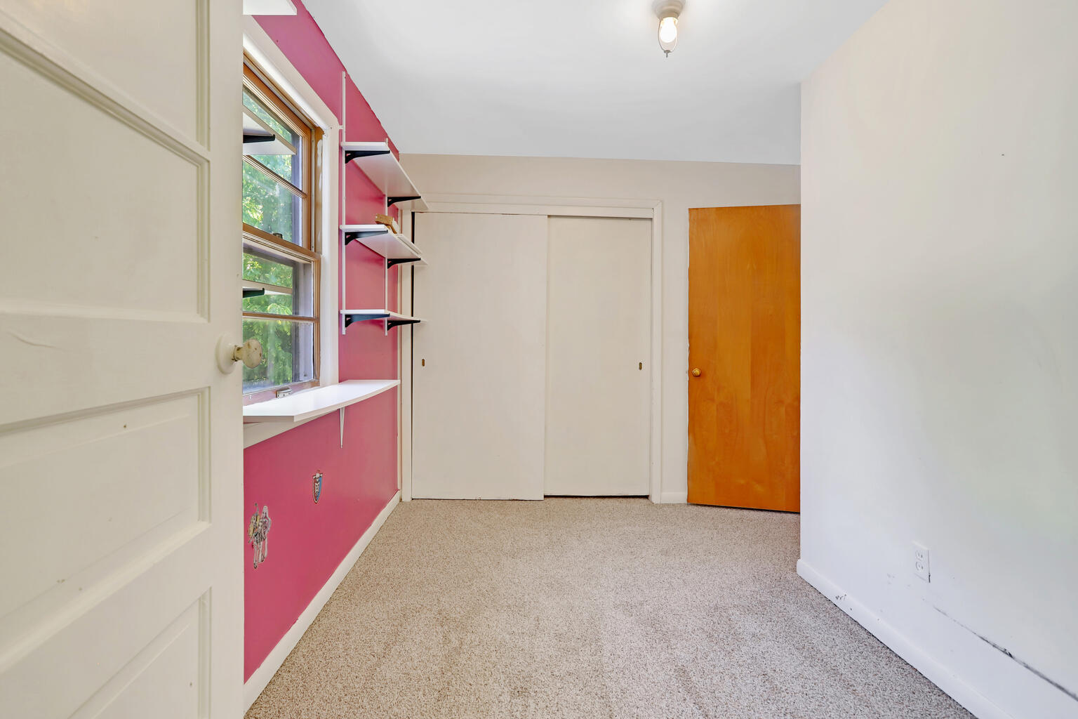 1220 West Semor Drive Decatur, IL 62521 - Photo 20 of 27 a view of an entryway with front door