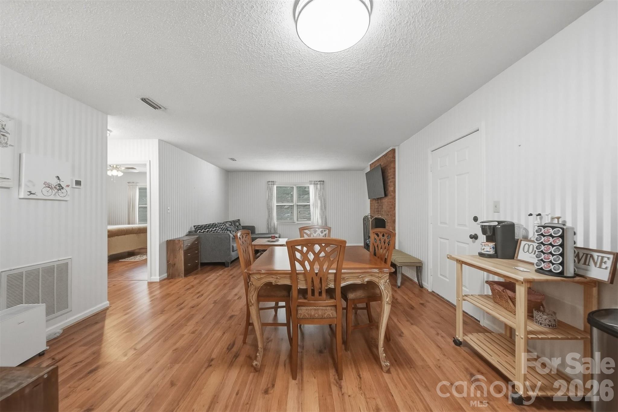 605 8th Avenue Southwest, Unit A1 Conover, NC 28613 - Photo 5 of 23