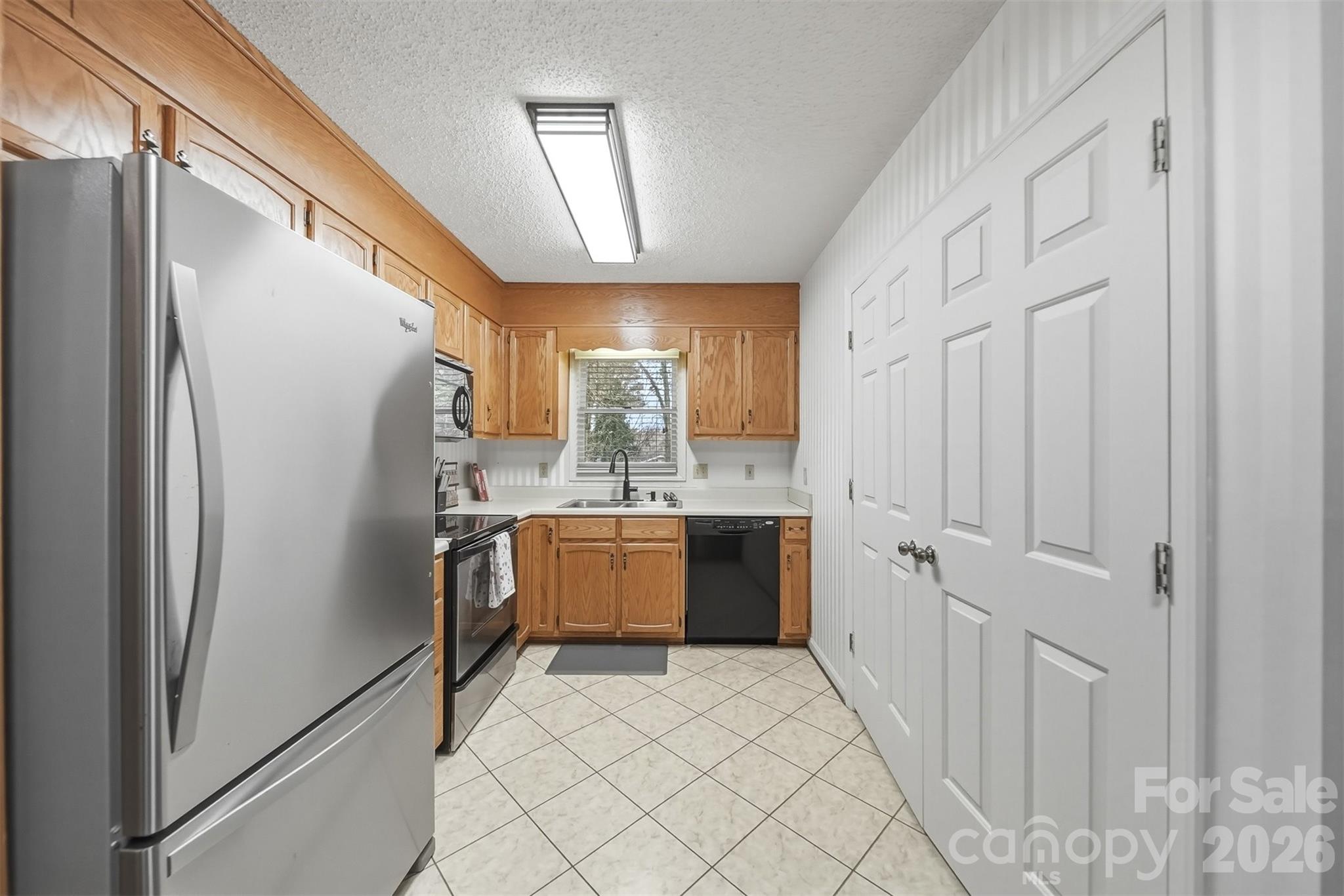 605 8th Avenue Southwest, Unit A1 Conover, NC 28613 - Photo 7 of 23