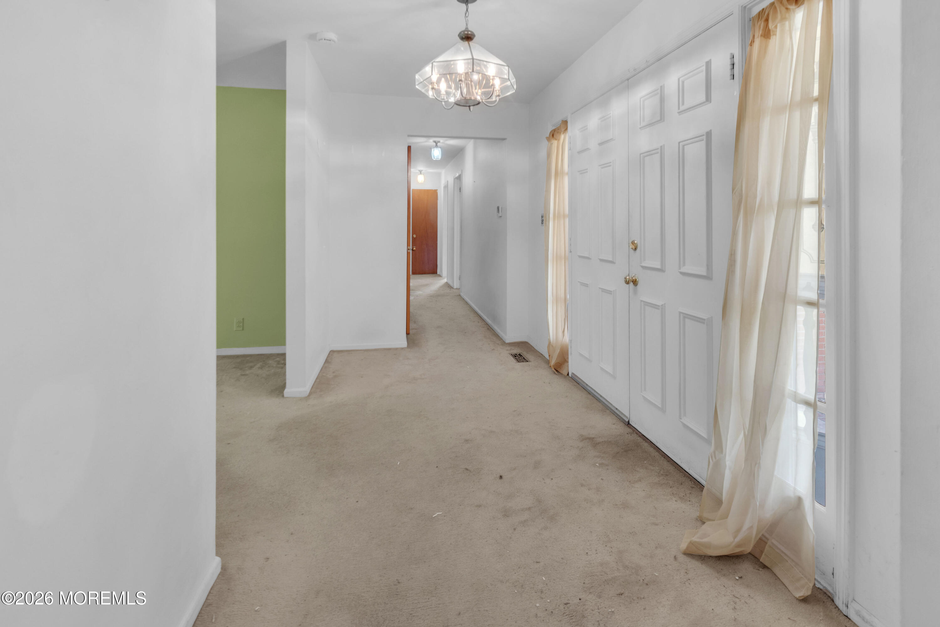 18 Foley Avenue Edison, NJ 08820 - Photo 14 of 34 photos(8of151)
