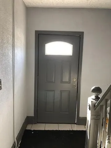 $2,600 | 32 Wamesit Street, Unit 2, Lowell, MA 01852