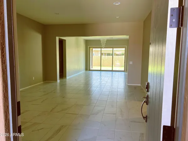 $2,850 | 22729 East Tierra Grande, Queen Creek, AZ 85142