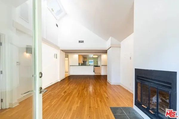 $7,850 | 721 Marine Street, Santa Monica, CA 90405