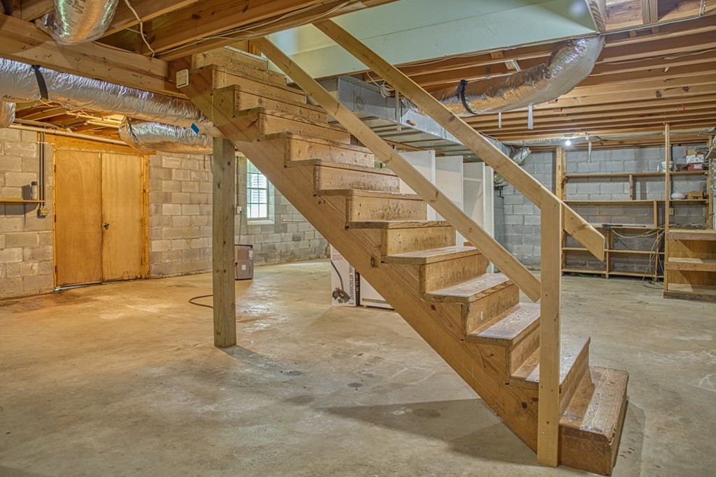 541 Bennett Road Sparta, TN 38583 - Photo 21 of 27 a view of entryway