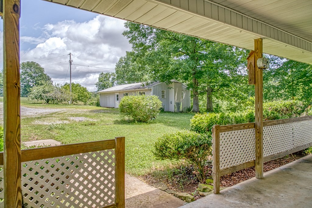 541 Bennett Road Sparta, TN 38583 - Photo 22 of 27 a view of a backyard with garden