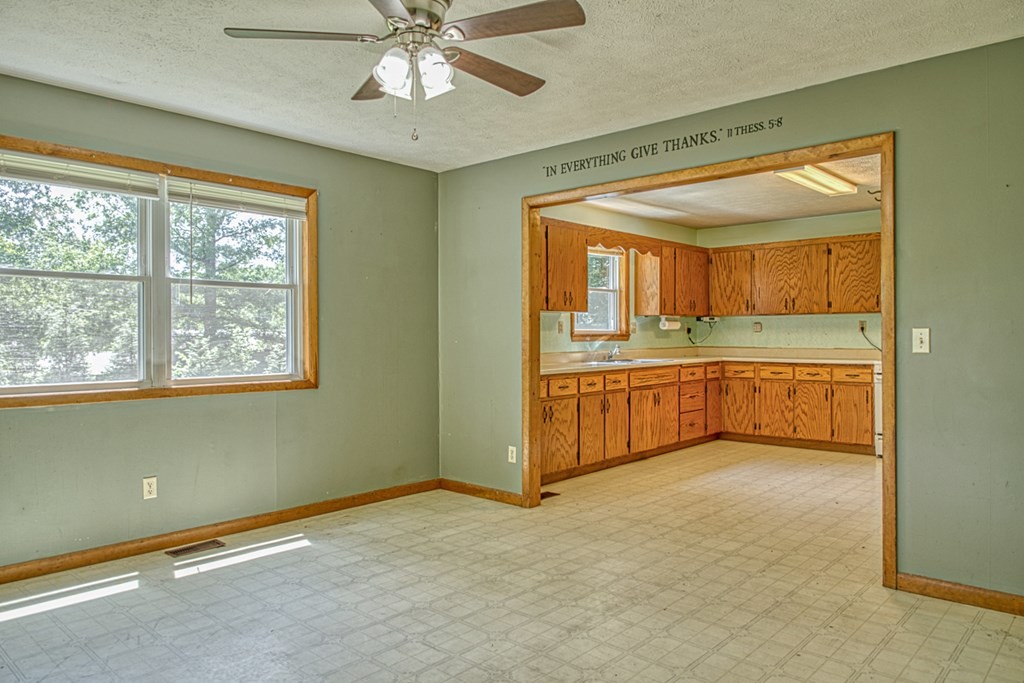 541 Bennett Road Sparta, TN 38583 - Photo 10 of 27 a view of a room with a large window