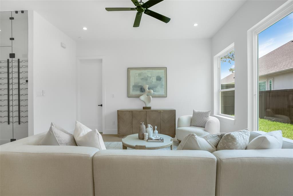 3629 Vilbig Road Dallas, TX 75212 - Photo 12 of 33 Gallery Image 12