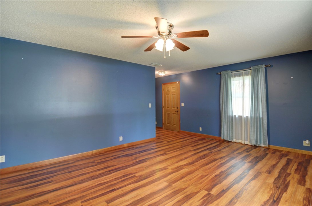 630 Montgomery Lane Decatur, IL 62526 - Photo 6 of 33