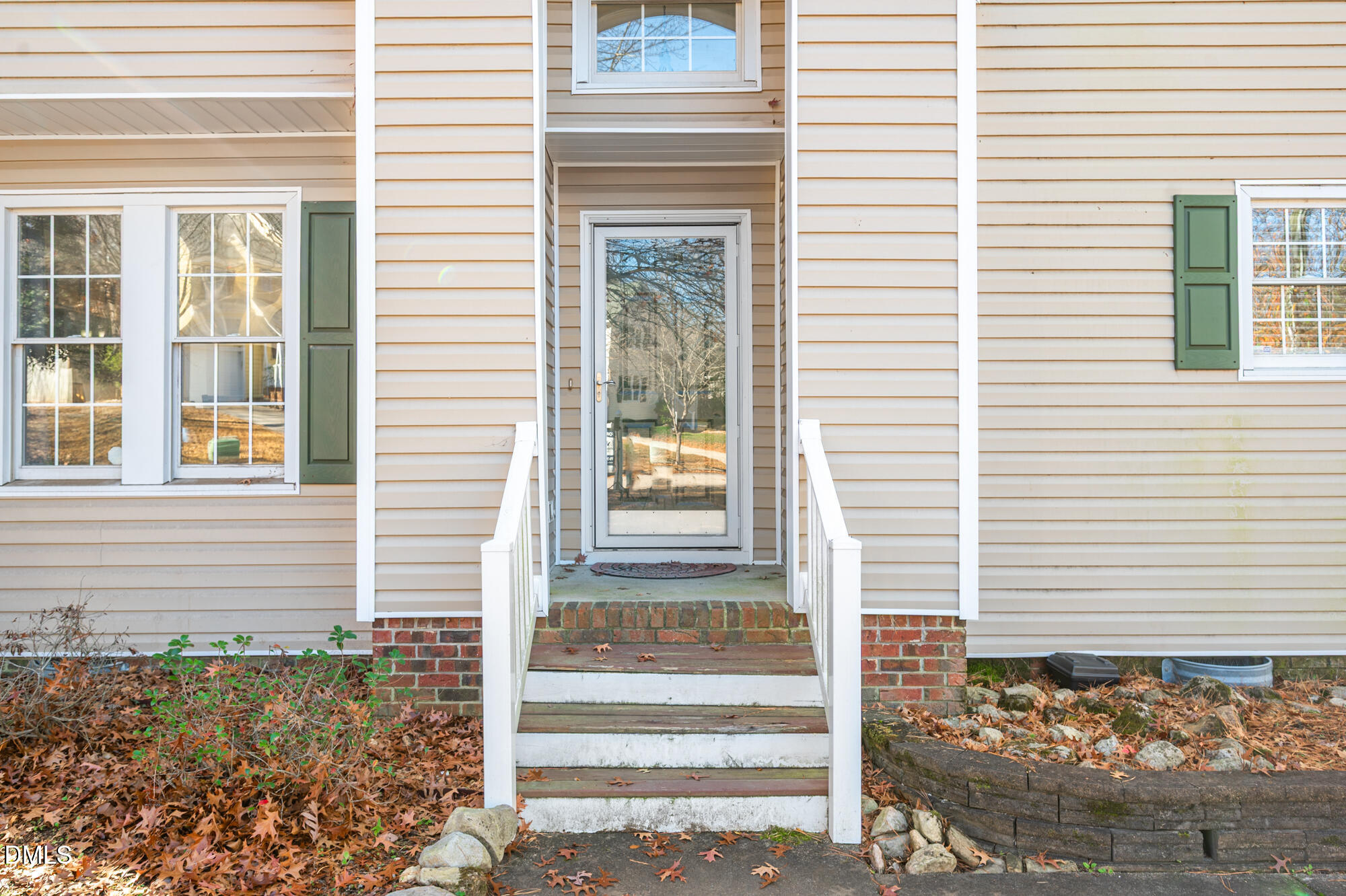 701 Thistlegate Trail Raleigh, NC 27610 - Photo 4 of 53 701Thistlegate-3