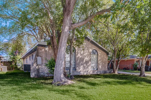 $1,795 | 3918 Dalmatian Drive, Houston, TX 77045