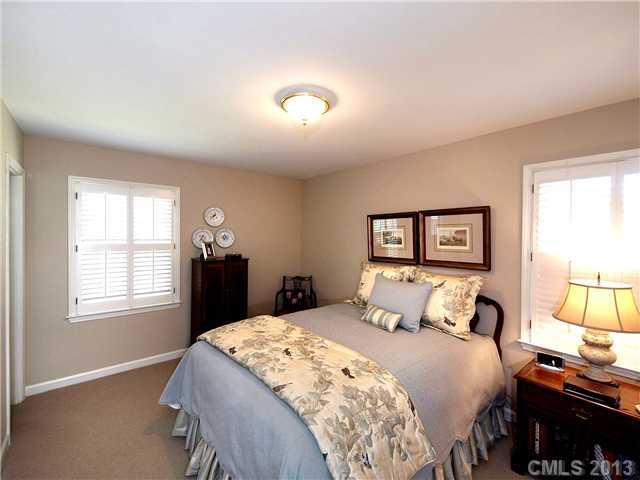 1125 Braeburn Road Charlotte, NC 28211 - Photo 10 of 16 Gallery Image 10