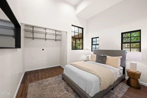 $1,995,000 | 3851 4th Avenue, Glendale, CA 91214