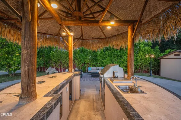 $1,995,000 | 3851 4th Avenue, Glendale, CA 91214