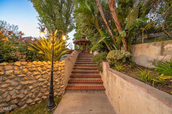 $1,995,000 | 3851 4th Avenue, Glendale, CA 91214