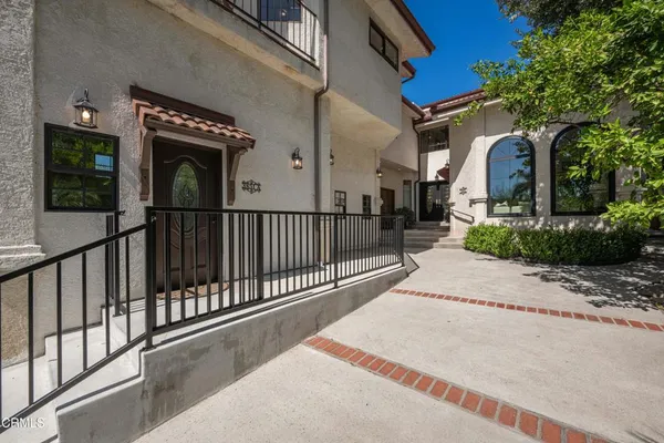 $1,995,000 | 3851 4th Avenue, Glendale, CA 91214